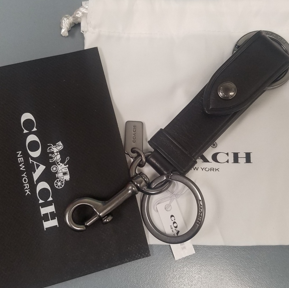 Coach Loop